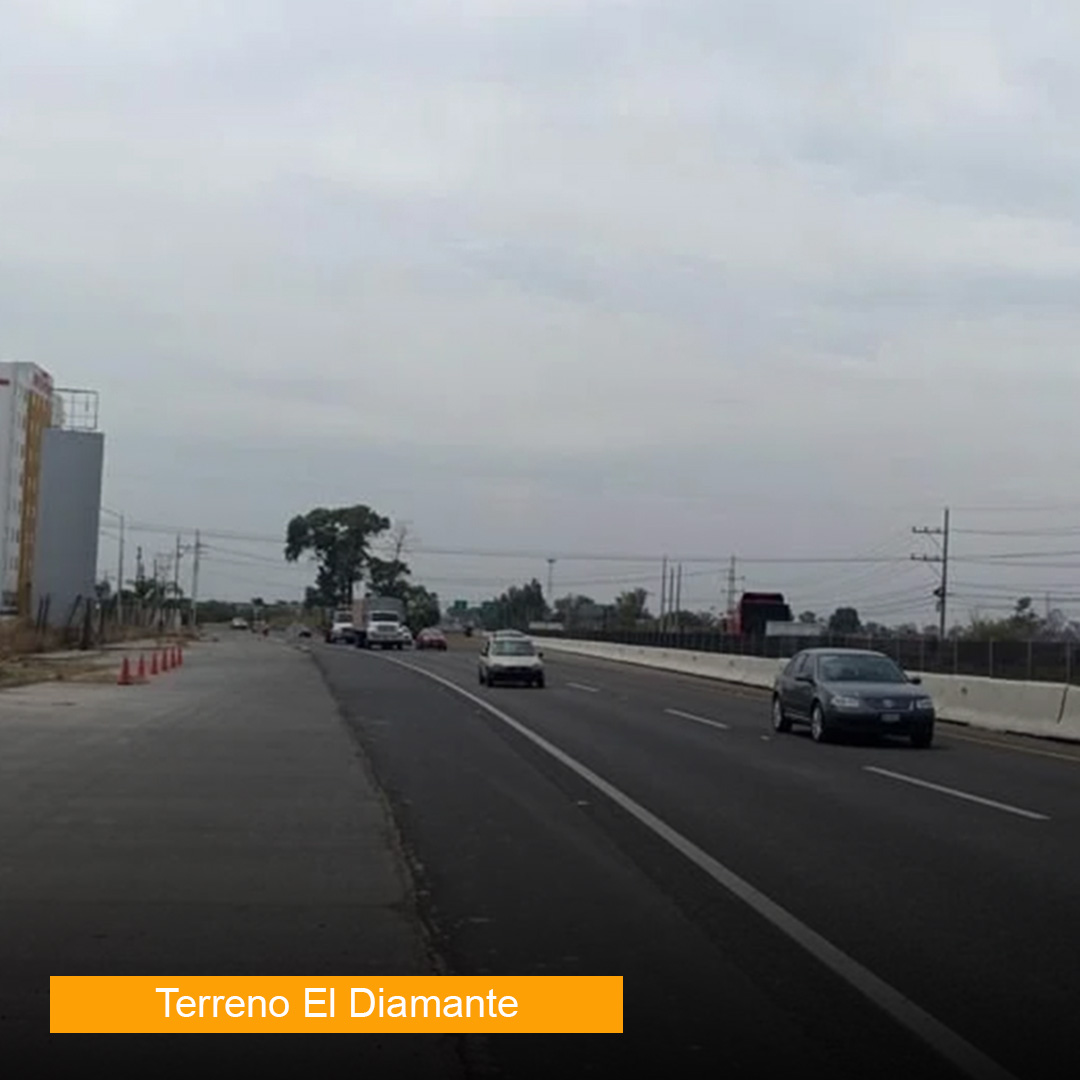 Terreno comercial El Diamante